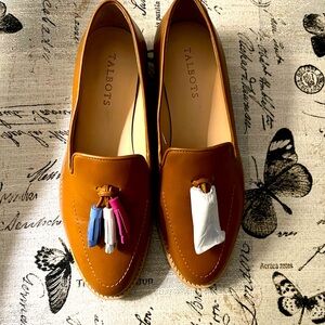 TALBOTS LEIGHTON TASSELED NAPPA LOAFERS